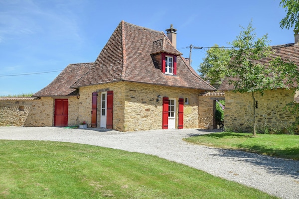 12-persoons villa met privézwembad in St. Medard D'excideuil - thumbnail 2