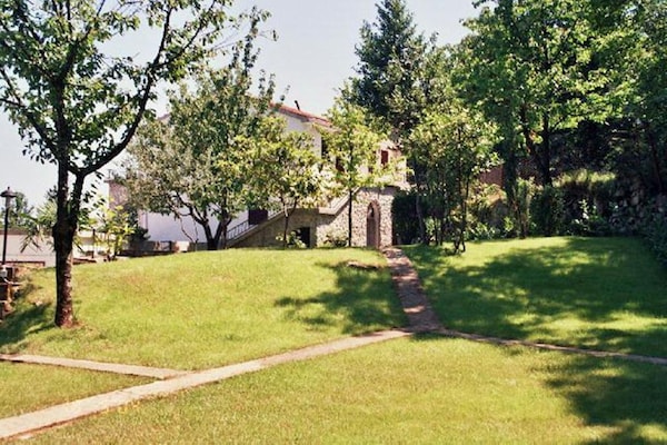 Ruim appartement met zeezicht en tuin op de hellingen van Učka bij Opatija - thumbnail 3