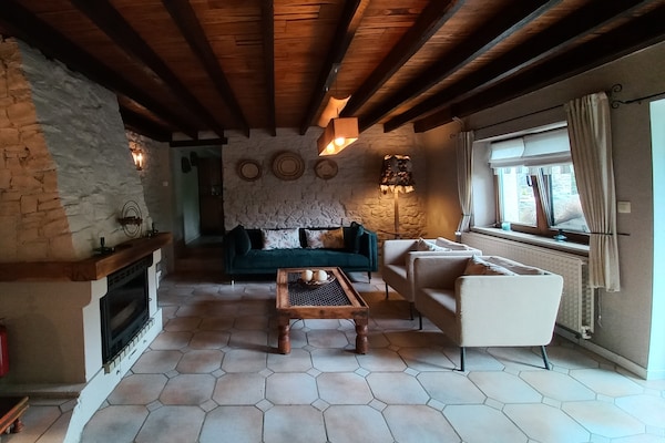 4-persoons landhuis met haard en terras in Gimnee - thumbnail 4