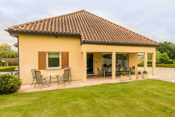 Residence Le Perrot: Ruim vakantiehuis met zwembad in de Dordogne voor 11 personen - thumbnail 2