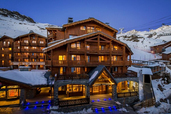 Authentiek chalet-appartement in Val Thorens met houtkachel en balkon - thumbnail 5