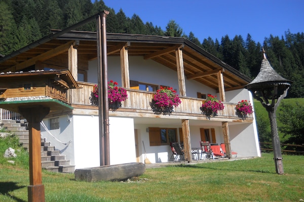 chalet-niederndorferberg-1 sleeps 4