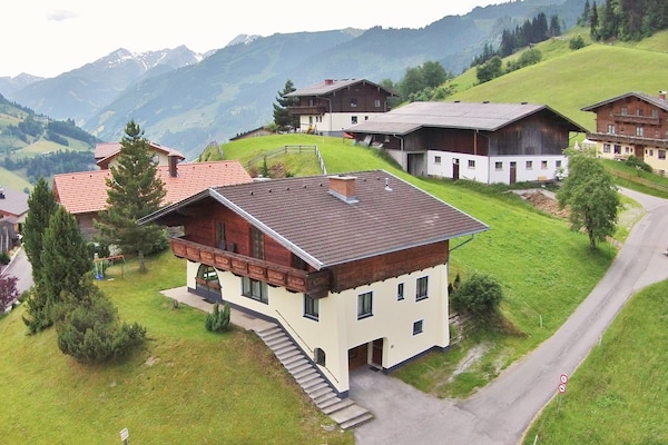 Chalet Kristall in Austria - a perfect villa in Austria?