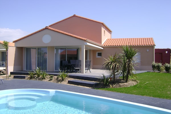 6-persoons vakantiehuis met privézwembad in Les Sables d’Olonne - thumbnail 3