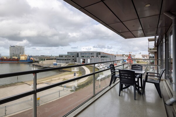 Modern appartement met zeezicht in Scheveningen, 6 personen, balkon - thumbnail 5