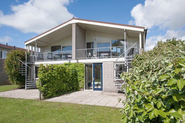 Luxe familiebungalow met dakterras bij Roompot Beach Resort, Zeeland - thumbnail 1