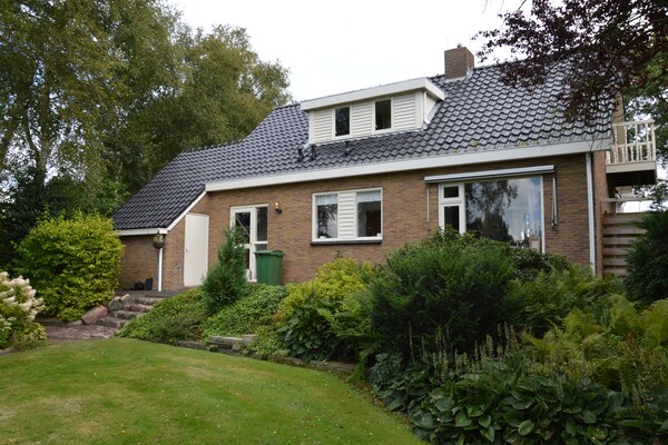 Vrijstaand vakantiehuis met panoramisch uitzicht op het Mantingerzand - thumbnail 6