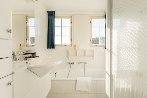 Luxe vrijstaande villa in Domburg, 200m van strand en zee - thumbnail 5