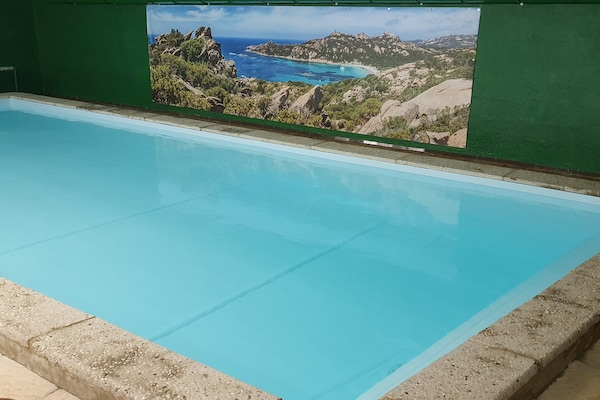 14-persoons wellnessvilla met zwembad in Forrières - thumbnail 4