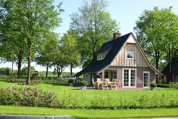 Luxe Twents-Saksische villa met gashaard en wellness op Hof van Salland - thumbnail 6