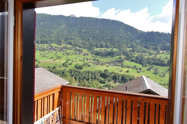 Aan de piste: Sfeervol Chalet Rivendell in Fiesch voor 5 personen - thumbnail 5