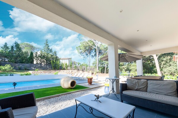 Moderne villa in de bossen bij Vidauban met privézwembad en jeu de boulesbaan - thumbnail 5