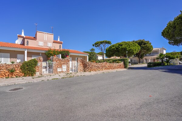 Privézwembad en luxe in Villa Flores do Golfe 1, Vilamoura - thumbnail 6