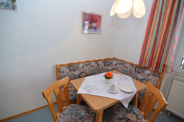 Knus appartement aan de bosrand bij Rotthalmünster met tuin - thumbnail 5