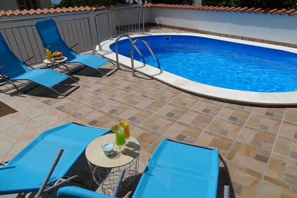 Appartement met privézwembad op 100 meter van zee in Crikvenica - thumbnail 5