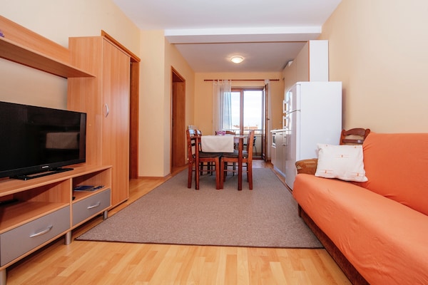 3-persoons appartement in Biograd na Moru op 1 km van zee - thumbnail 4