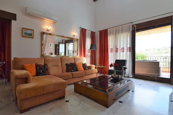 Elegante vrijstaande villa met privézwembad en tuin in Algorfa - thumbnail 2