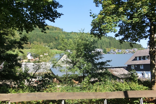 Centraal gelegen appartement in Schmallenberg-Oberkirchen voor 8 personen - thumbnail 6