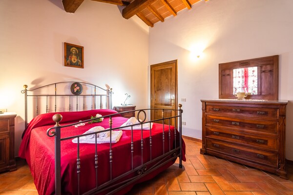 Landelijk appartement bij Castiglion Fiorentino met gedeeld zwembad - thumbnail 5