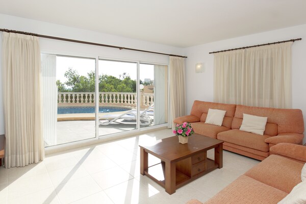 Villa Magnolias: sfeervolle villa met privézwembad op 900m van het strand in Moraira - thumbnail 2