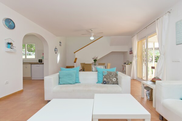 Vrijstaande villa met privézwembad in Moraira, 2,5 km van zee - thumbnail 3