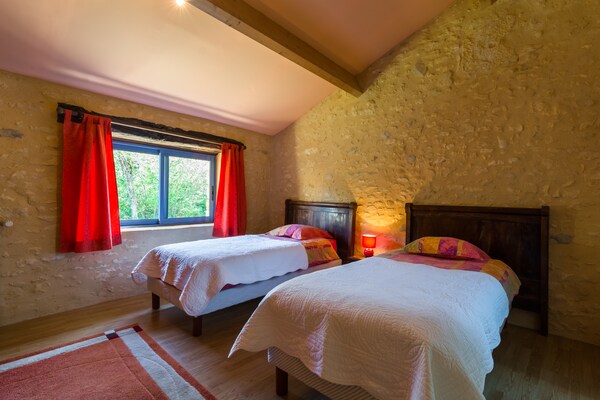 Vrijstaand vakantiehuis met zwembad in de Dordogne, 6 personen - thumbnail 4