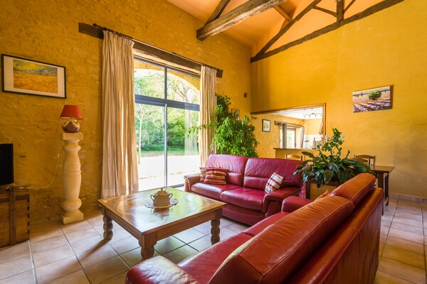 Vrijstaand vakantiehuis met zwembad in de Dordogne, 6 personen - thumbnail 2