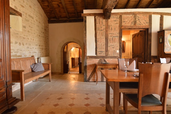 Vintage landhuis met privézwembad nabij Lencloître voor 10 personen - thumbnail 4