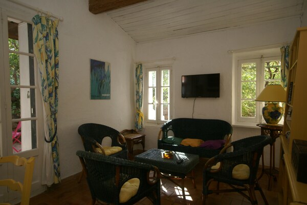 Knus vakantiehuis aan de golfbaan in Six-Fours-les-Plages - thumbnail 2