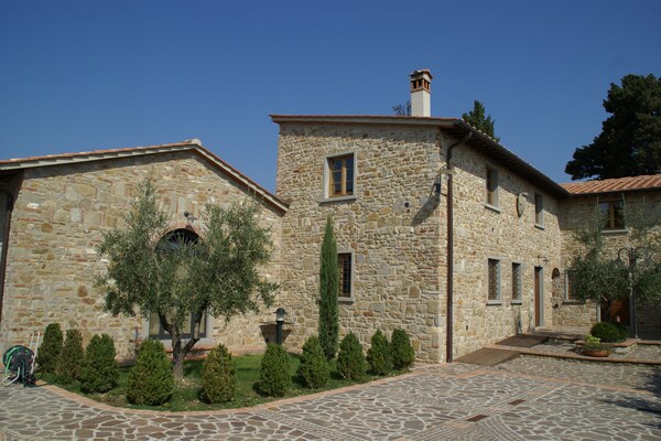Authentiek appartement in antieke borgo bij Barberino di Mugello - thumbnail 3