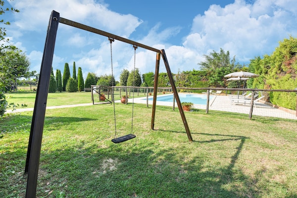 Knus Toscaans vakantiehuis met zwembad en tuin bij Montepulciano - thumbnail 6