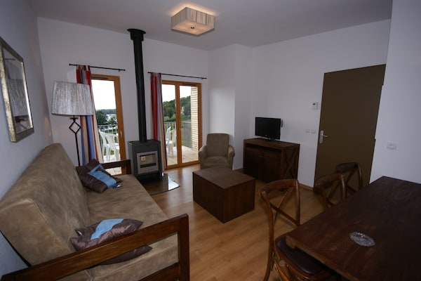 Knusse cottage aan het meer in Eppe-Sauvage voor 7 personen - thumbnail 3