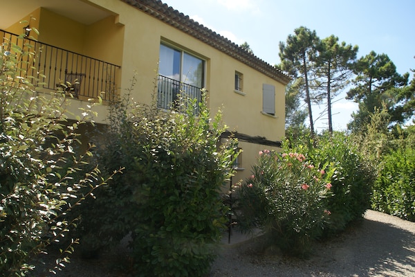 Modern appartement in bosrijke natuur bij Montauroux, vlakbij meer en Côte d'Azur - thumbnail 5