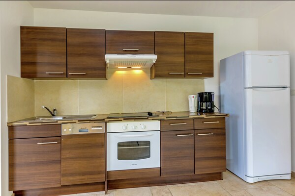 Modern appartement in bosrijke oase bij Montauroux met zwembad - thumbnail 4