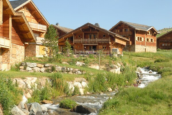 Ruim 8-slaapkamer chalet met sauna vlakbij de pistes in Alpe d'Huez - thumbnail 1