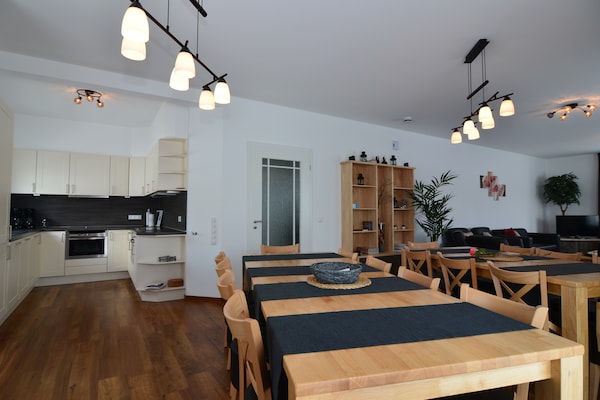 13-persoons luxe villa in Medebach Küstelberg nabij de piste - thumbnail 2