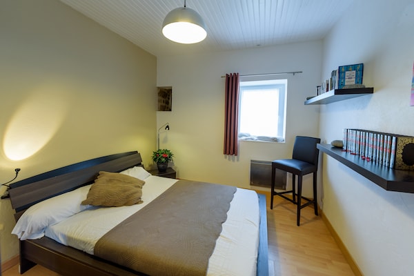 Ruim vakantiehuis voor 12 personen met privézwembad, op 4 km van zee - thumbnail 2