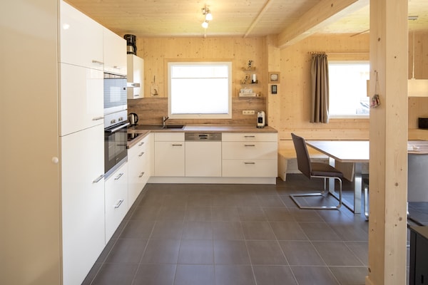 Chalet aan het meer en de piste in Sankt Georgen am Kresichberg · 10 pers. - thumbnail 3