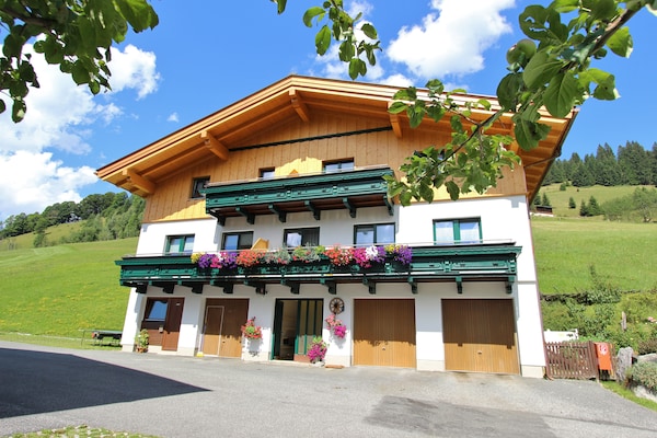 Op 600 m van de piste: Ruim vakantiehuis Hintermoos XL in Maria Alm - thumbnail 5