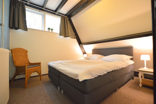 Anjer Bungalow 61: Gezellig vakantiehuis in het bos voor 6 personen - thumbnail 2