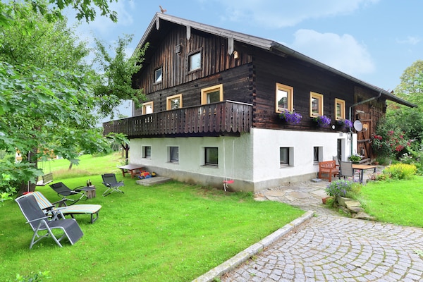 Ruim vakantiehuis voor 8 personen in Viechtach Wiesing - thumbnail 1
