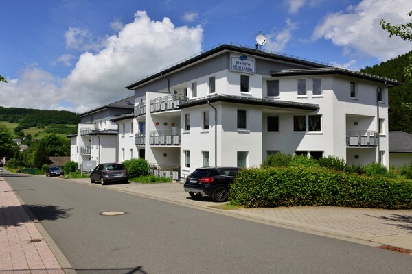 Centraal appartement in Willingen met uitzicht op het Ittertal - thumbnail 1