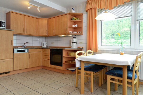 Centraal appartement in Willingen met uitzicht op het Ittertal - thumbnail 3