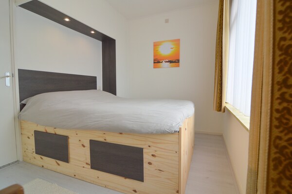 Vrijstaand vakantiehuis Houck in bosrijke omgeving met uitzicht over weilanden - thumbnail 2
