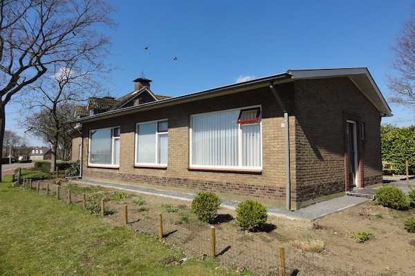 Vrijstaand vakantiehuis Houck in bosrijke omgeving met uitzicht over weilanden - thumbnail 6