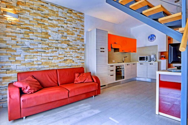 Villa Blue 2: Stijlvol vakantiehuis met terras op 500m van strand in Banjole - thumbnail 2