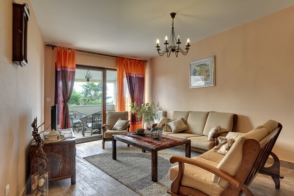 Ruim vakantiehuis met privézwembad in het Kroatische Brščići voor 8 personen - thumbnail 5