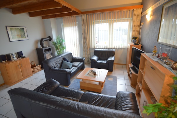 Rustiek appartement Anika I aan de bosrand van Gransdorf, Eifel - thumbnail 3