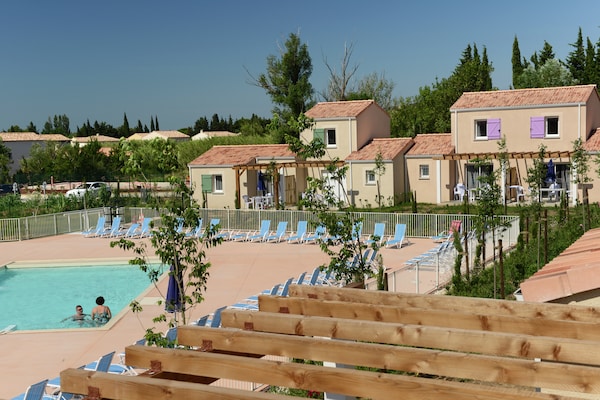 Duplex voor 6 personen met zwembad en sauna in Paradou, Provence - thumbnail 1