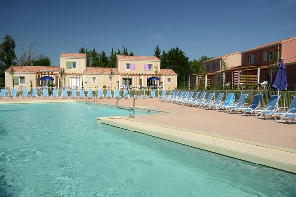 Duplex voor 6 personen met zwembad en sauna in Paradou, Provence - thumbnail 2